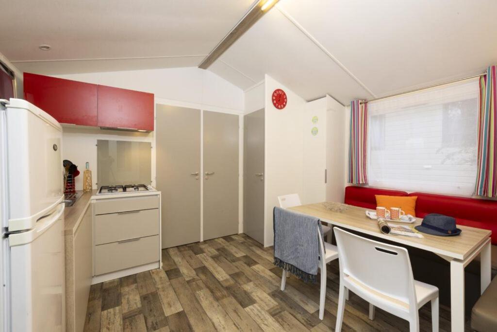 Camping Ushuaia Villages Au Bois Joli Andryes Экстерьер фото